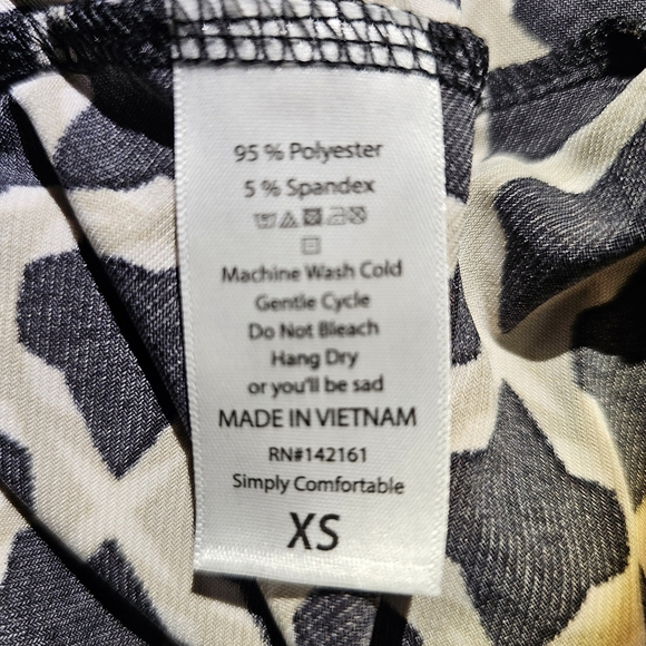 Lularoe Azure Skirt XS - Picture 11 of 16